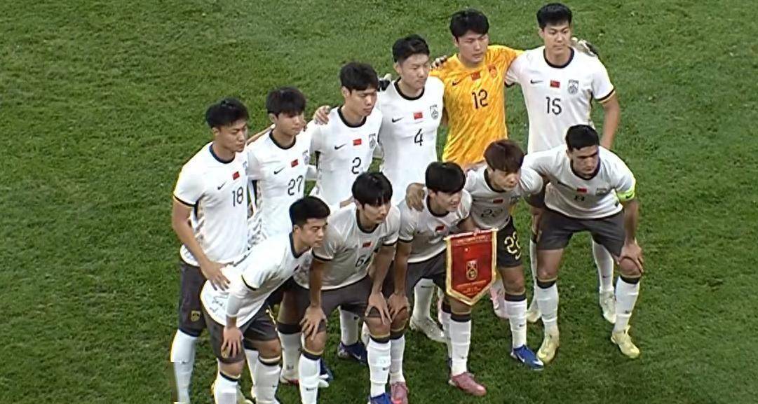 喜讯！落叶球世界波，U23国足1-0越南，1胜两平不败收官，无缘夺冠